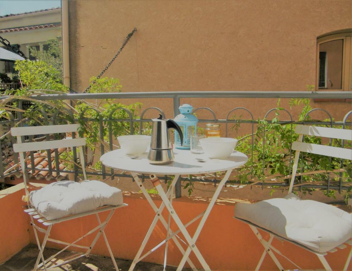 Les 12 Sables Apartamento Le Lavandou Exterior foto